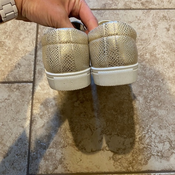 Slip on shoes - Picture 3 of 4